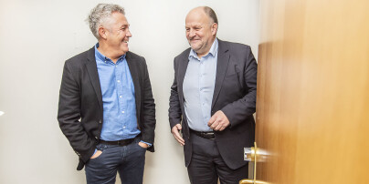 Holder forliket hemmelig